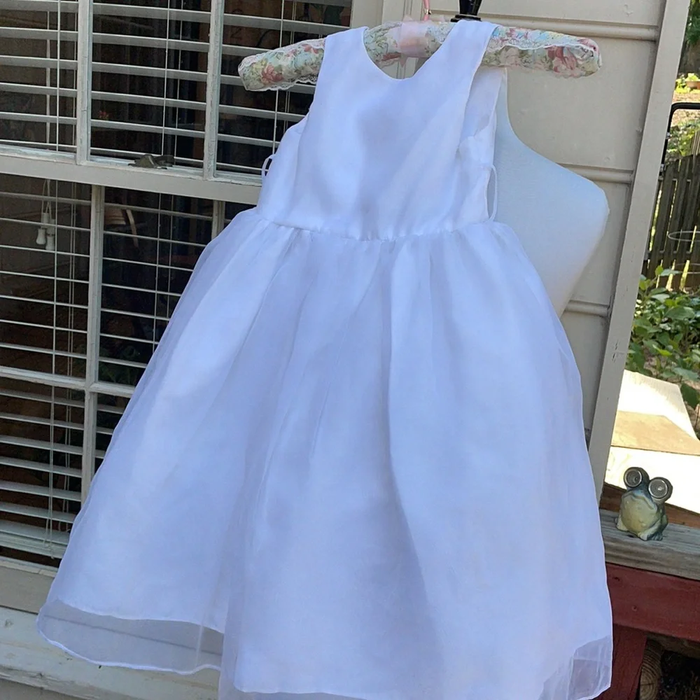 David's Bridal White Flower Girl Dress Size 2T - Picture 13 of 15